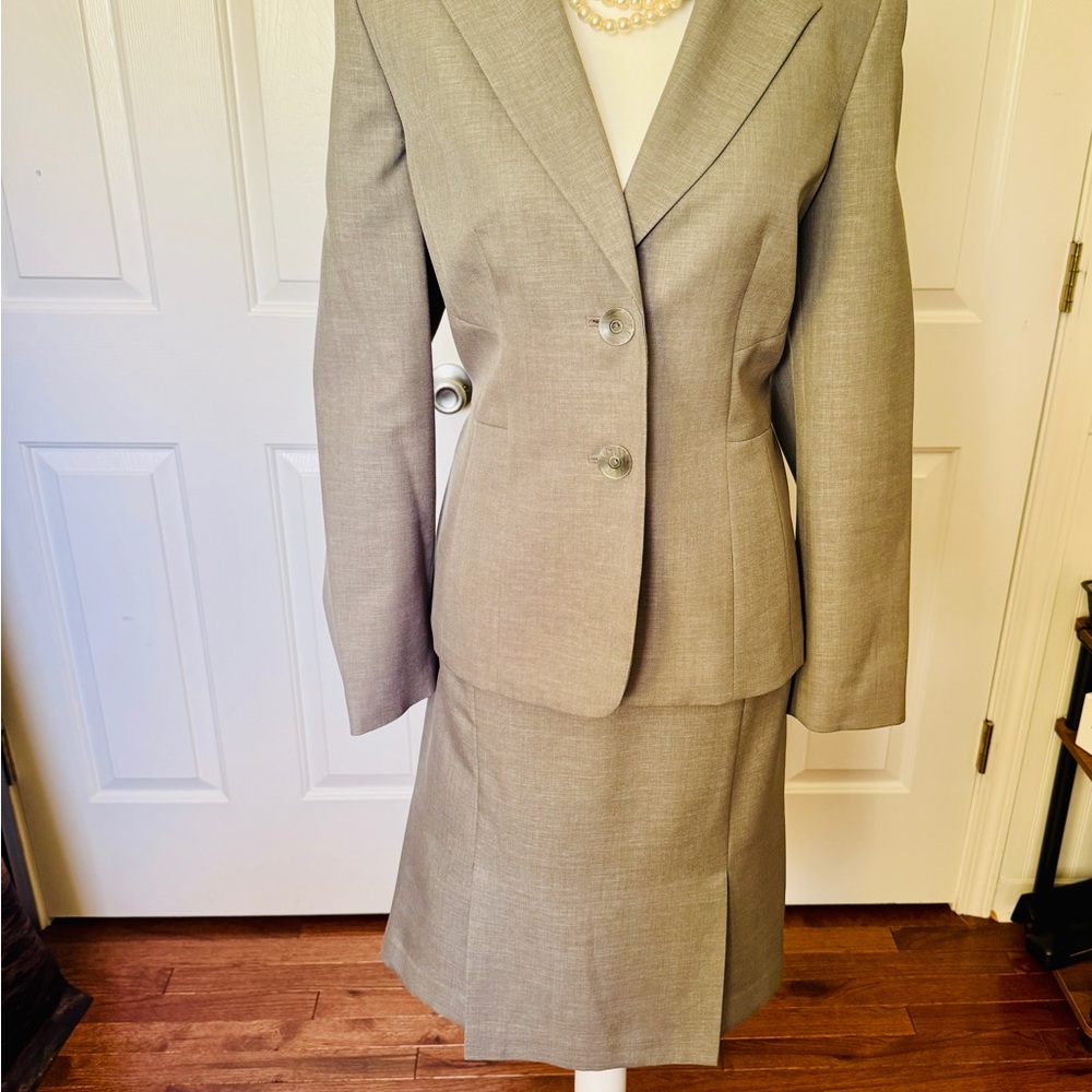 Evan Picone Gray Women's Suit Set